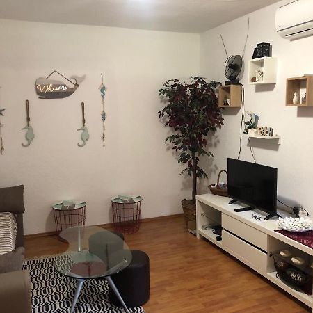 Vacation House "Andy" Pula Bagian luar foto