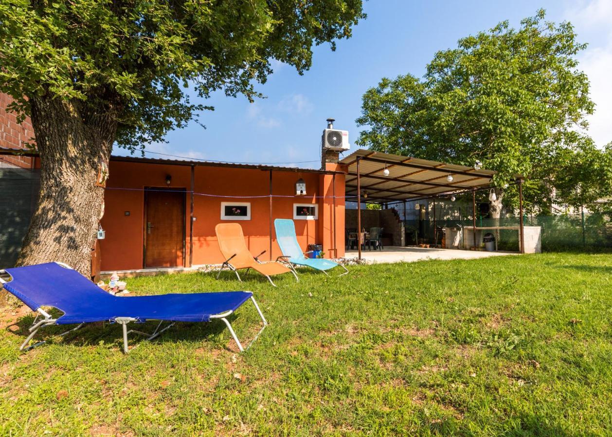 Vacation House "Andy" Pula Bagian luar foto