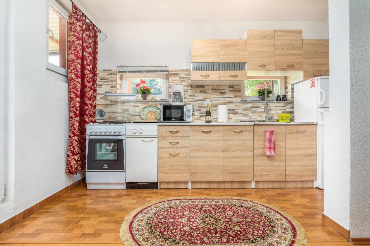Vacation House "Andy" Pula Bagian luar foto