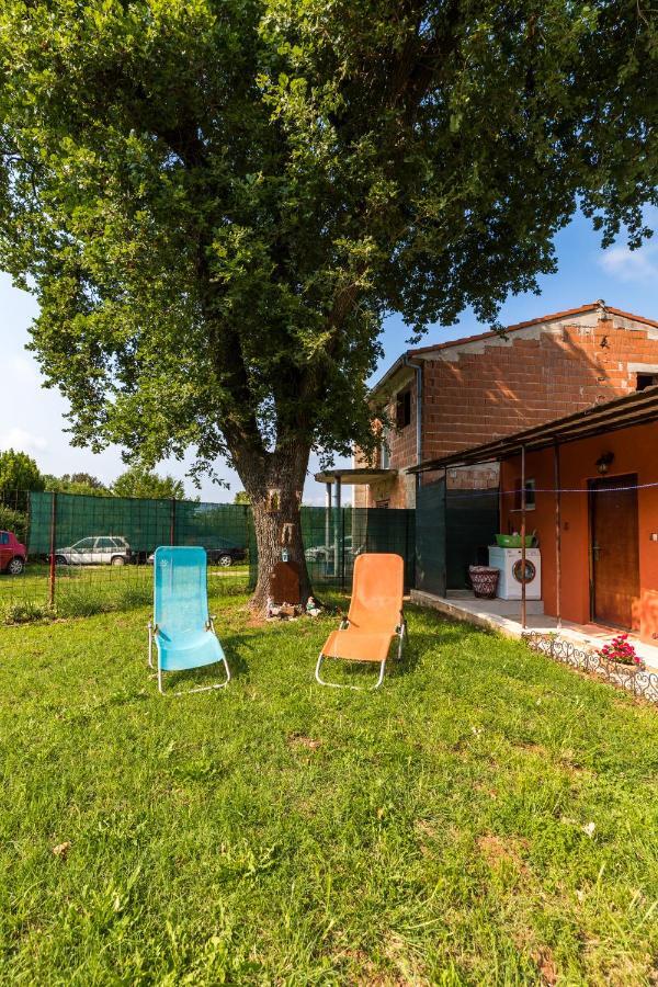 Vacation House "Andy" Pula Bagian luar foto